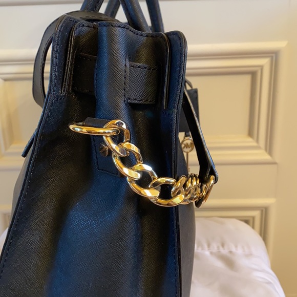 Michael Kors Hamilton LG Saffiano Leather Bag BLK